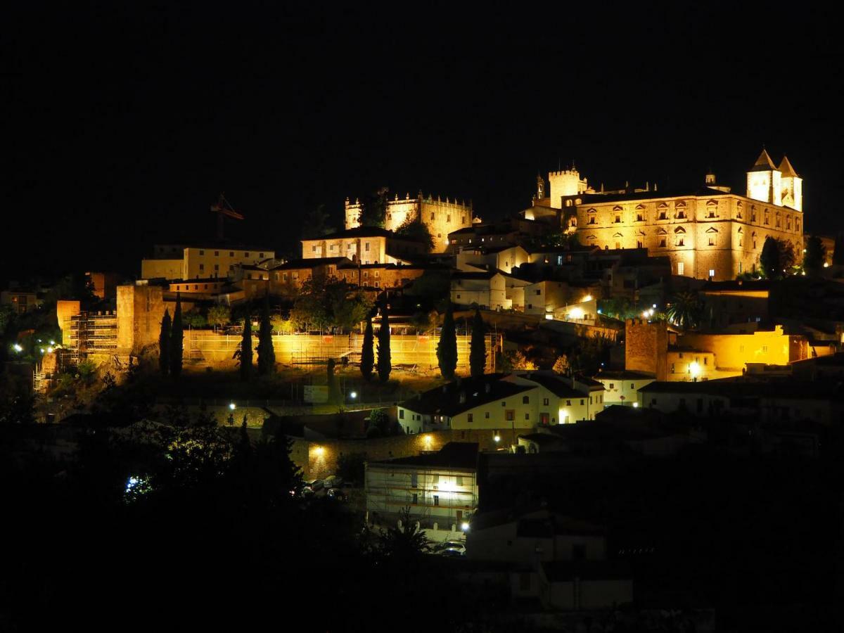 Las Mejores Vistas De Caceres At Azahar Eksteriør billede